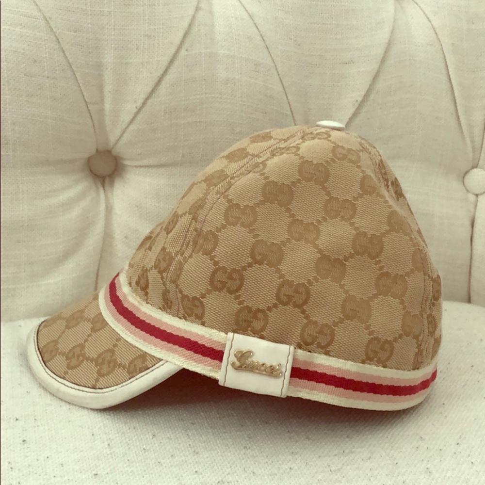 Gucci cap size smal